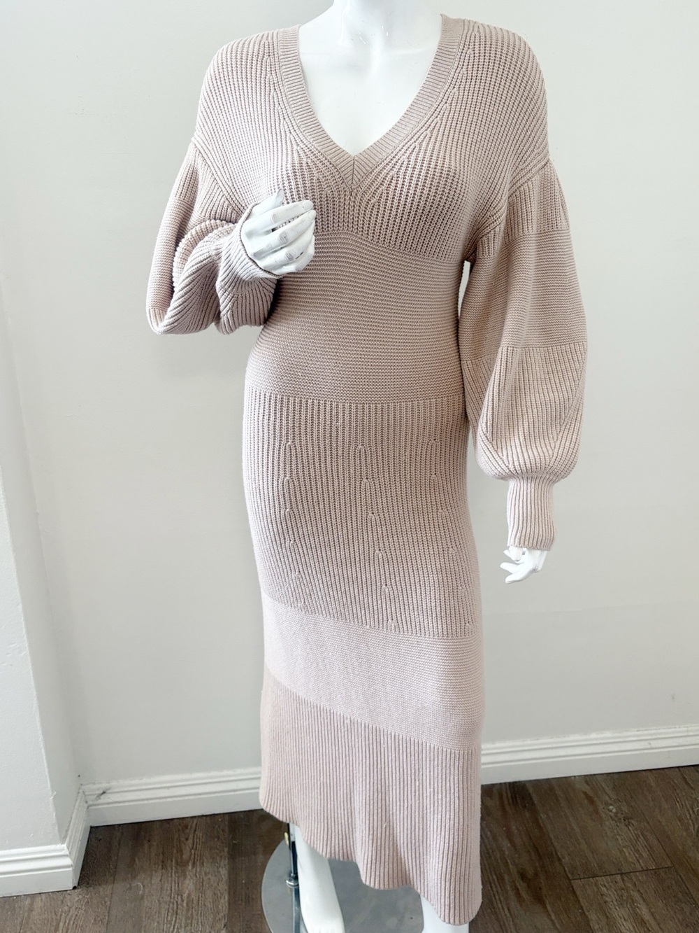 STAUD Carnation Balloon Puff Sleeve V-Neck Ribbed Knit Maxi Dress in Blush